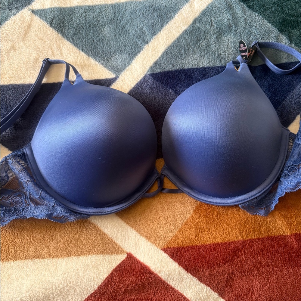 Victoria’s Secret Bombshell Bra 36B